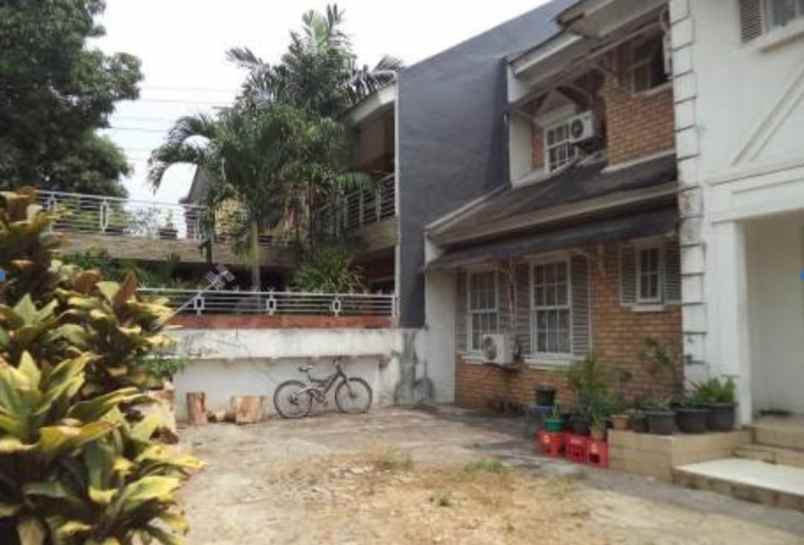 dijual rumah perumahan kota legenda kel