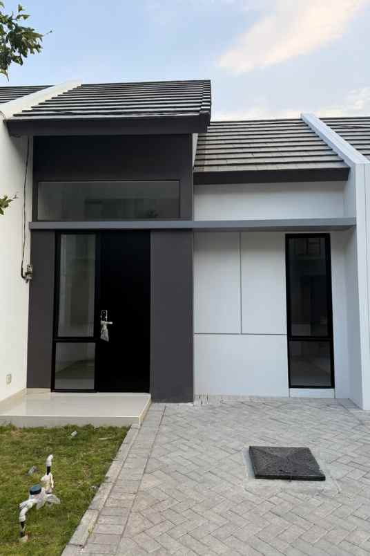 dijual rumah perumahan park sunrise