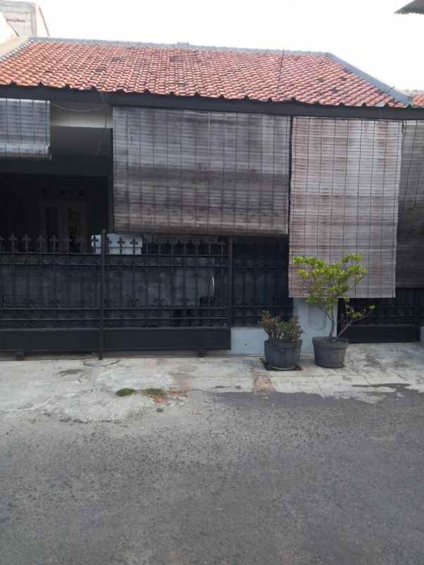 dijual rumah perumahan pilang mas garden