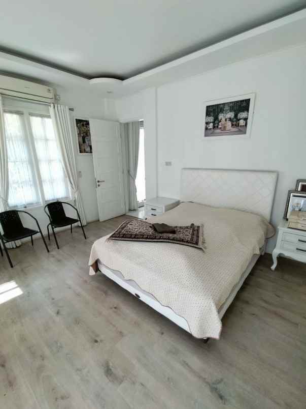 dijual rumah perumahan pondok hijau