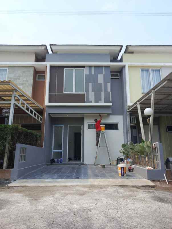 dijual rumah perumahan puri serpong