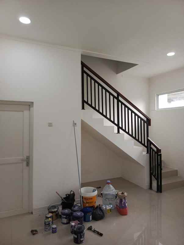 dijual rumah perumahan puri serpong