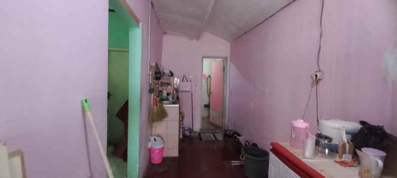 dijual rumah perumahan taman kapuk