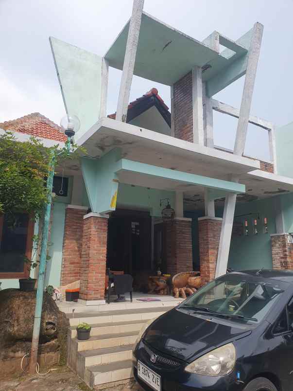 dijual rumah perumahan taman setiabudi