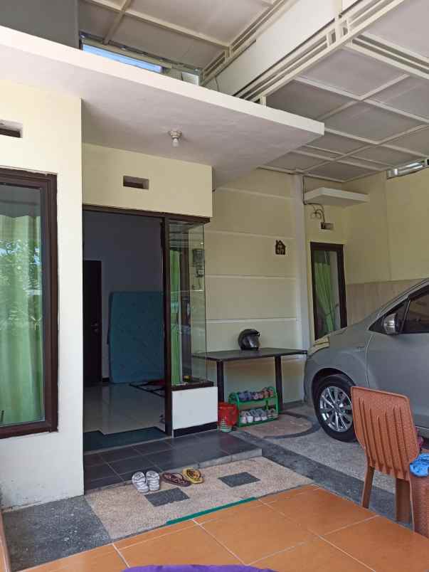 dijual rumah perumahan tirtasani