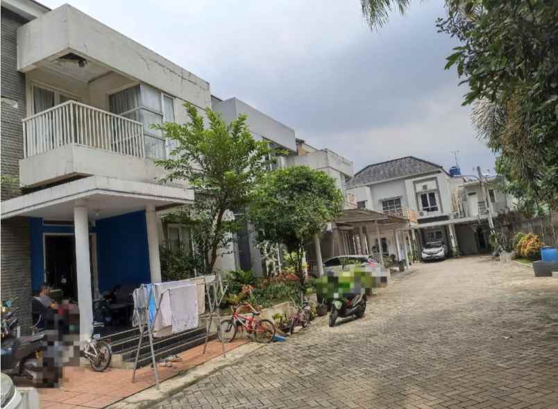 dijual rumah perumahan villa mutiara