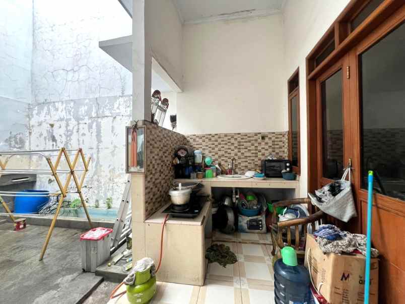 dijual rumah perumahan villa mutiara