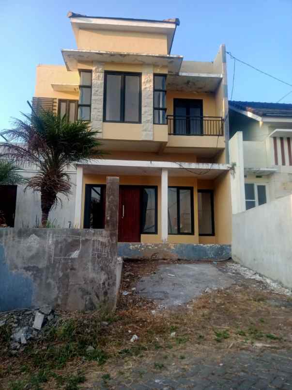 dijual rumah pesanggrahan