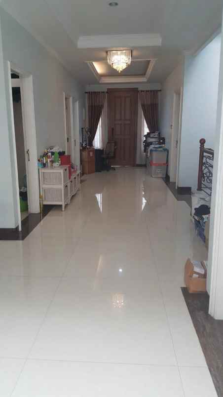 dijual rumah pesona khayangan margonda