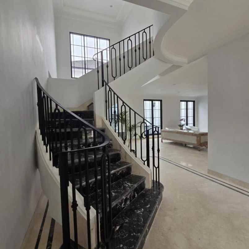 dijual rumah petogogan kebayoran baru