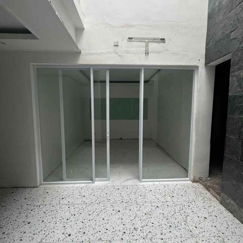 dijual rumah petogogan kebayoran baru