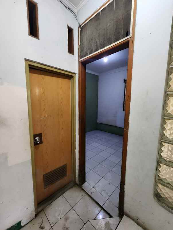 dijual rumah pisangan ciputat timur
