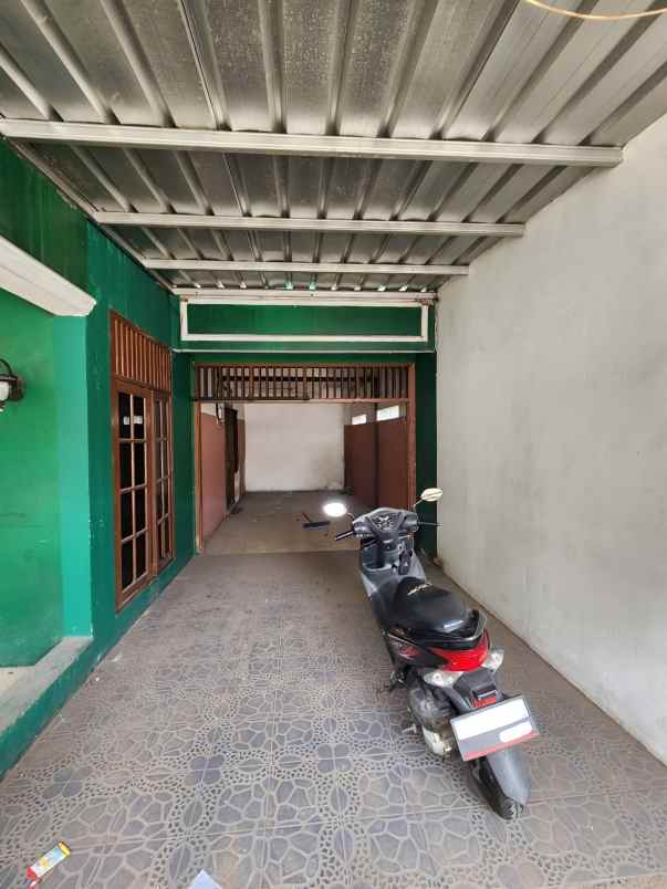 dijual rumah pisangan ciputat timur