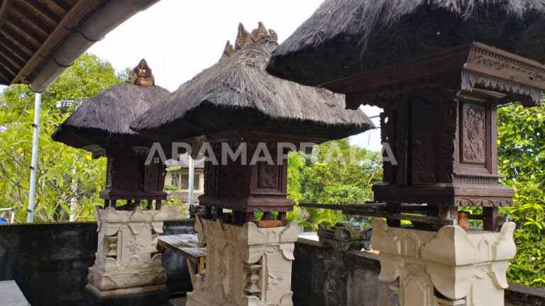 dijual rumah poh gading