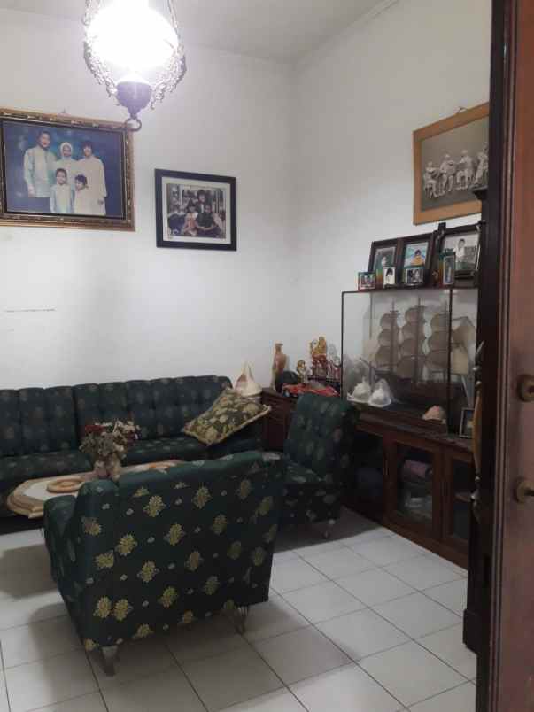 dijual rumah pondok cabe