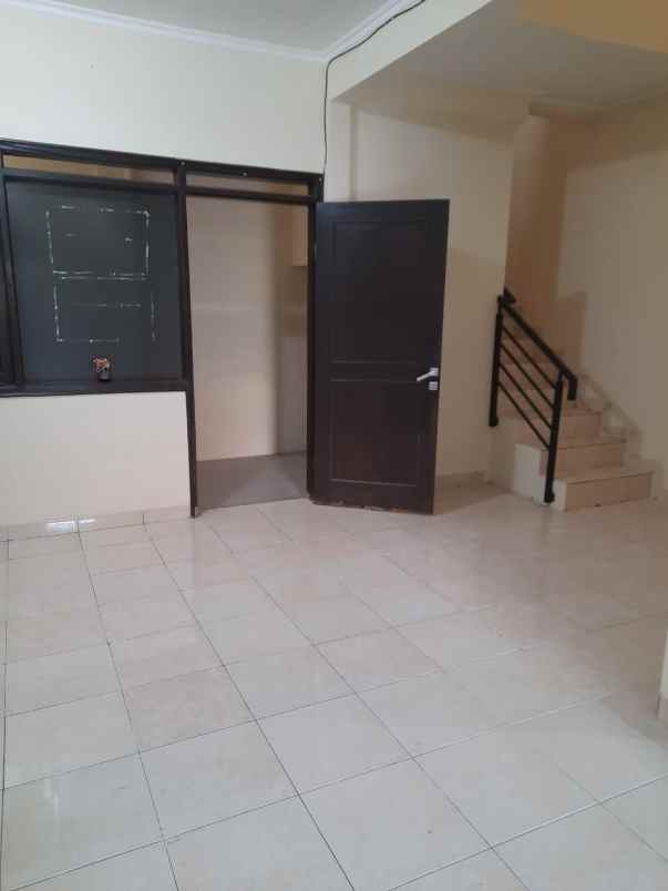 dijual rumah pondok hijau gegekalong