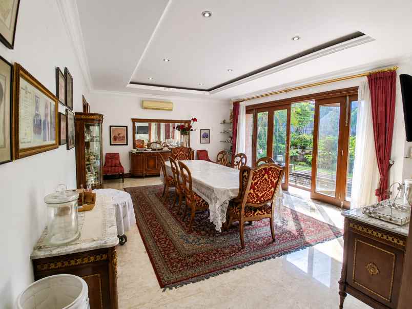 dijual rumah pondok indah