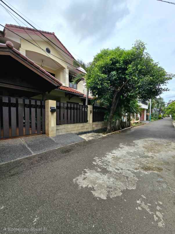 dijual rumah pondok kelapa jakarta timur