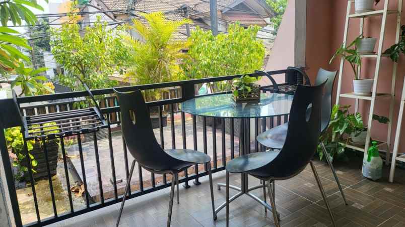 dijual rumah pulomas