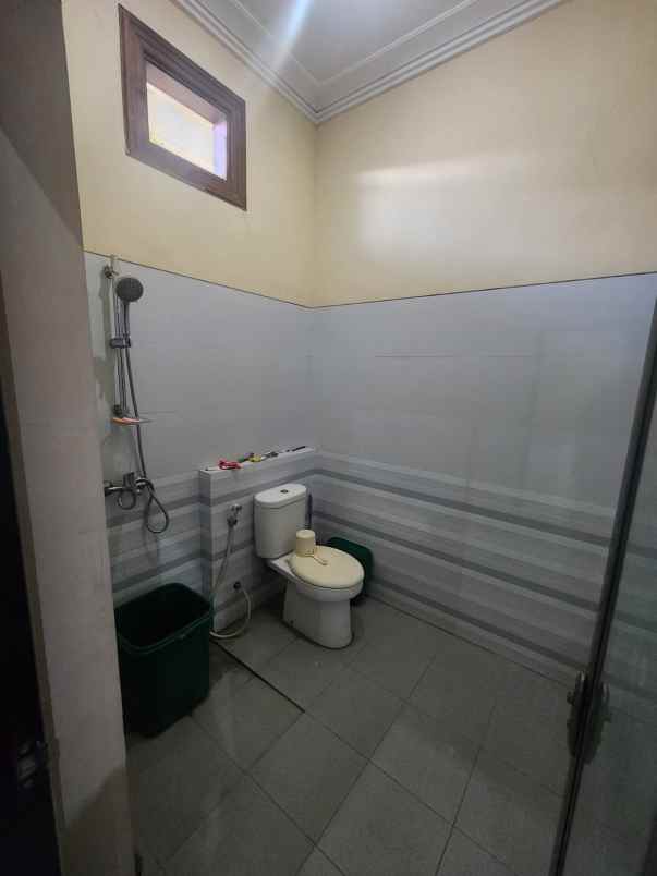 dijual rumah puri surya jaya