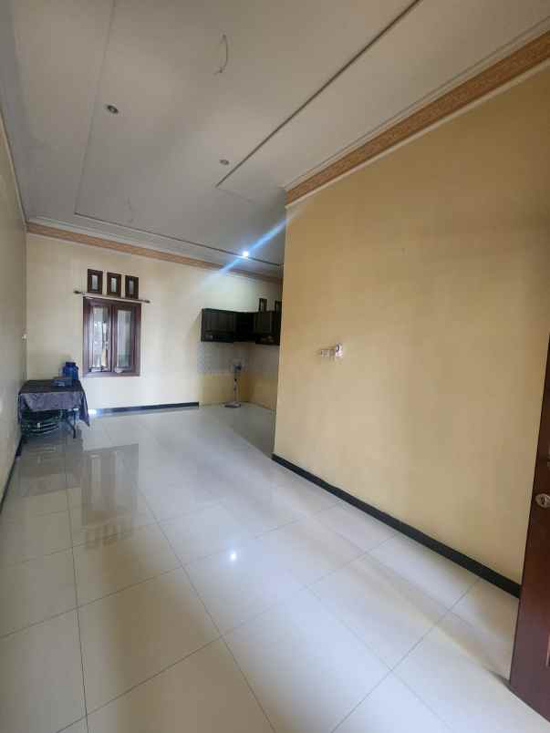 dijual rumah puri surya jaya