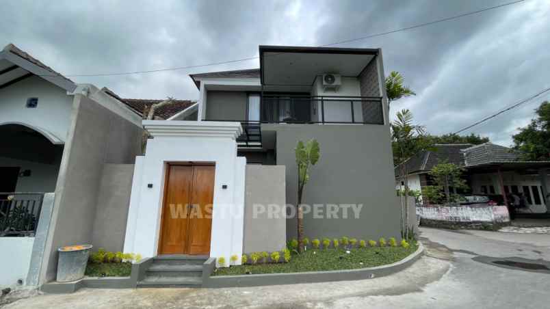 dijual rumah purwomartani kec kalasan