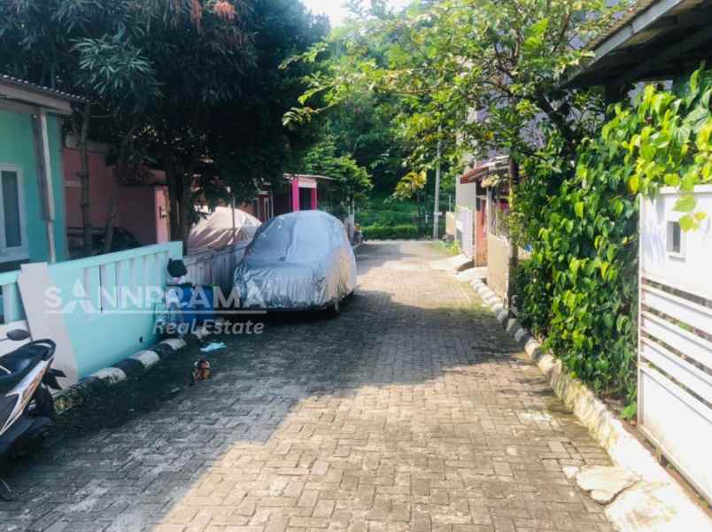 dijual rumah ratujaya