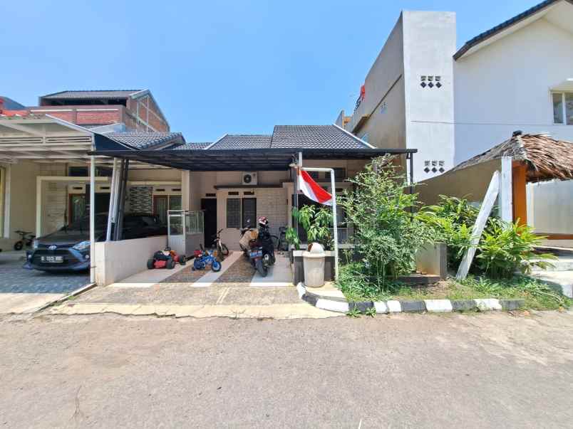 dijual rumah riungbandung