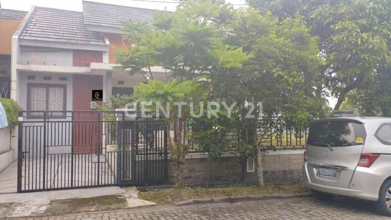 dijual rumah rumah hook bogor nirwana