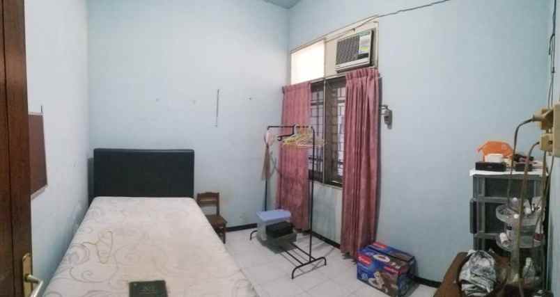 dijual rumah rungkut