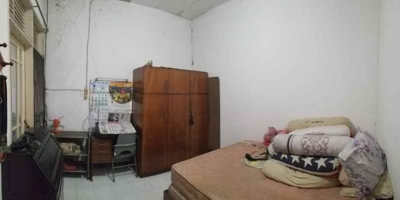 dijual rumah rungkut