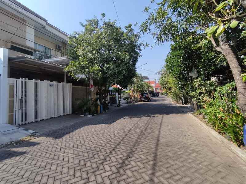 dijual rumah rungkut asri