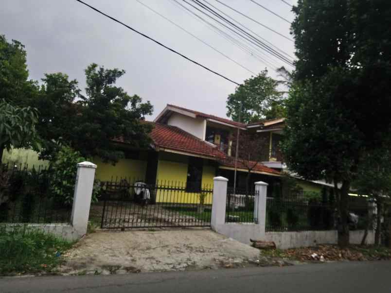 dijual rumah sariwangi raya