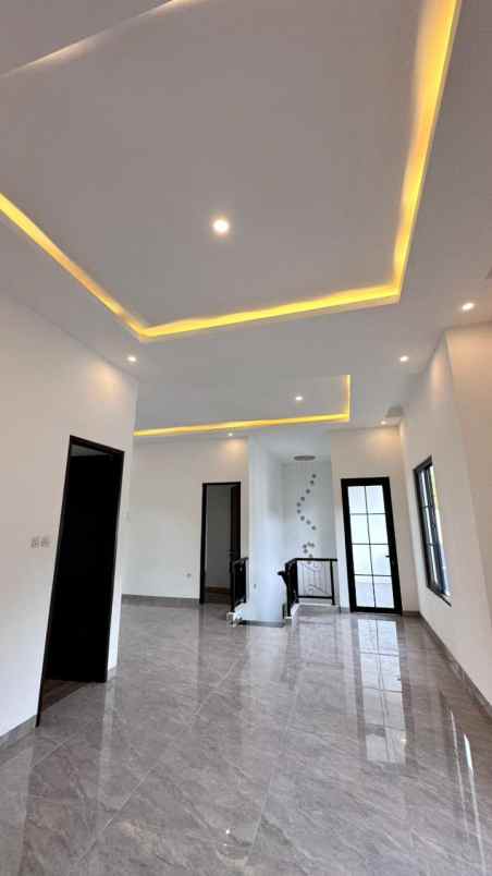 dijual rumah sentul city semi furnished