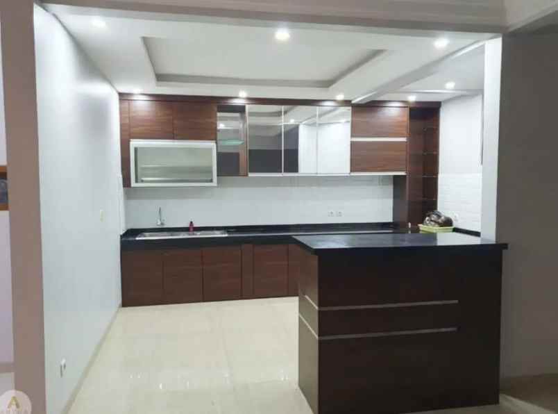 dijual rumah setiabudi setiabudhi