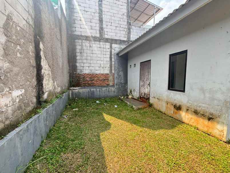 dijual rumah setu bekasi