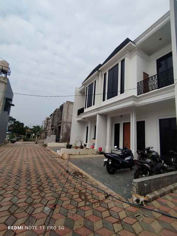 dijual rumah sip549