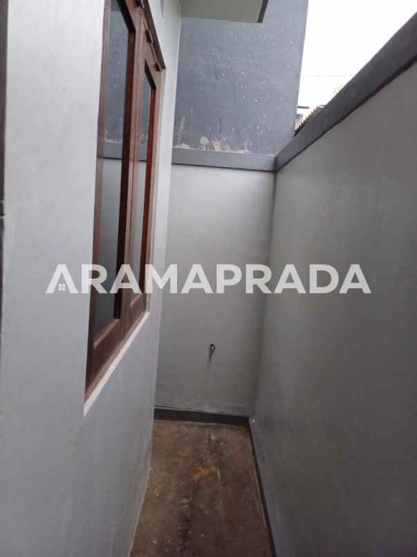 dijual rumah siulan