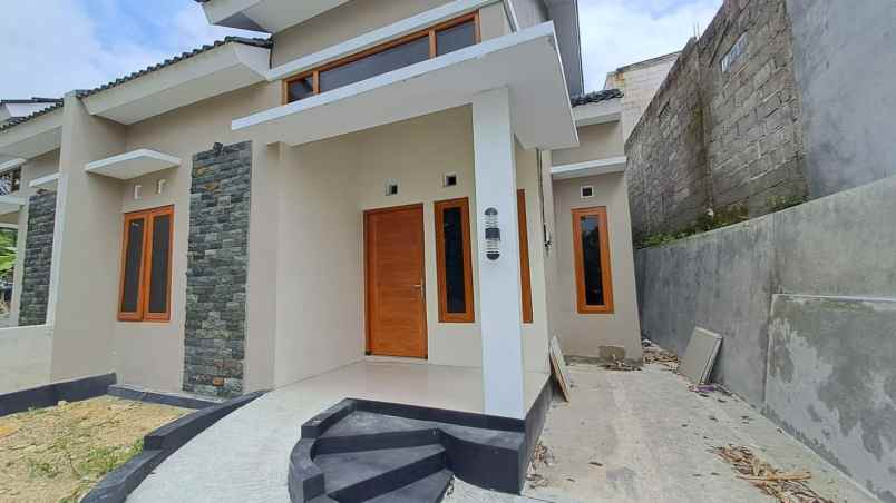 dijual rumah sorobayan argomulyo sedayu