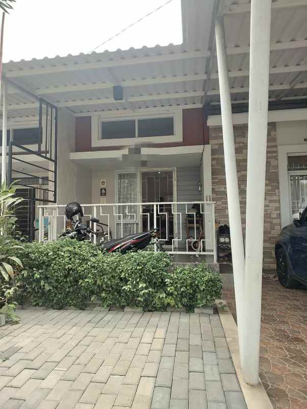 dijual rumah spring garden residence