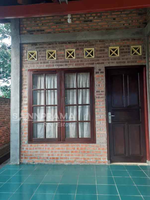 dijual rumah sukatani