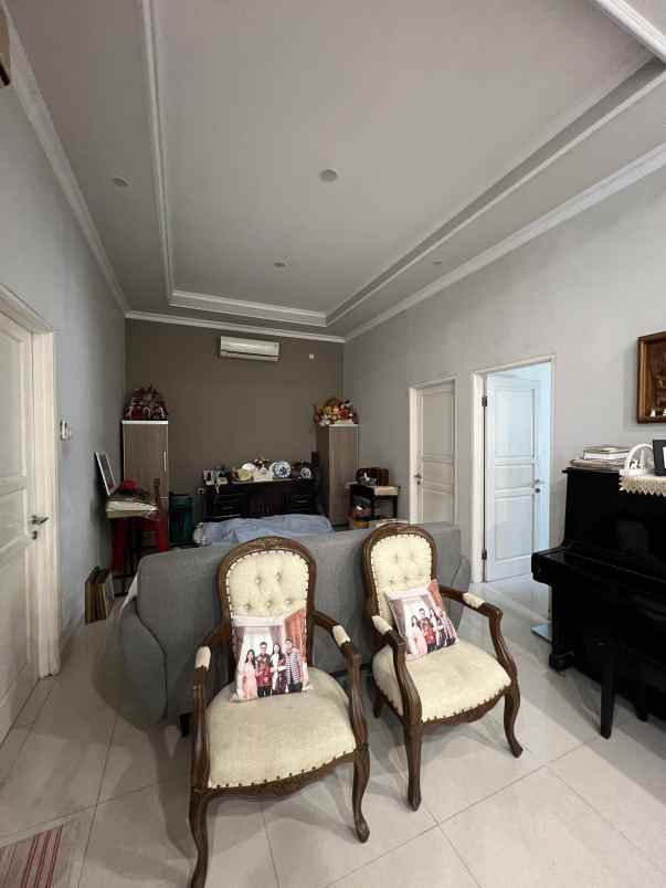dijual rumah summarecon bekasi cluster