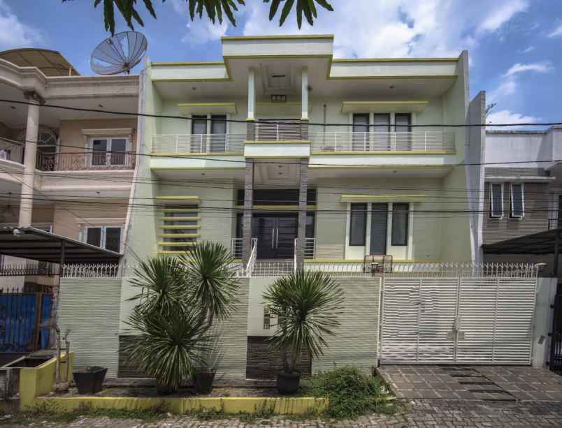 dijual rumah sunter unit bagus kosongan 3 lantai