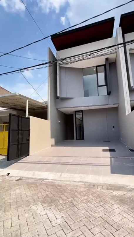 dijual rumah sutorejo prima