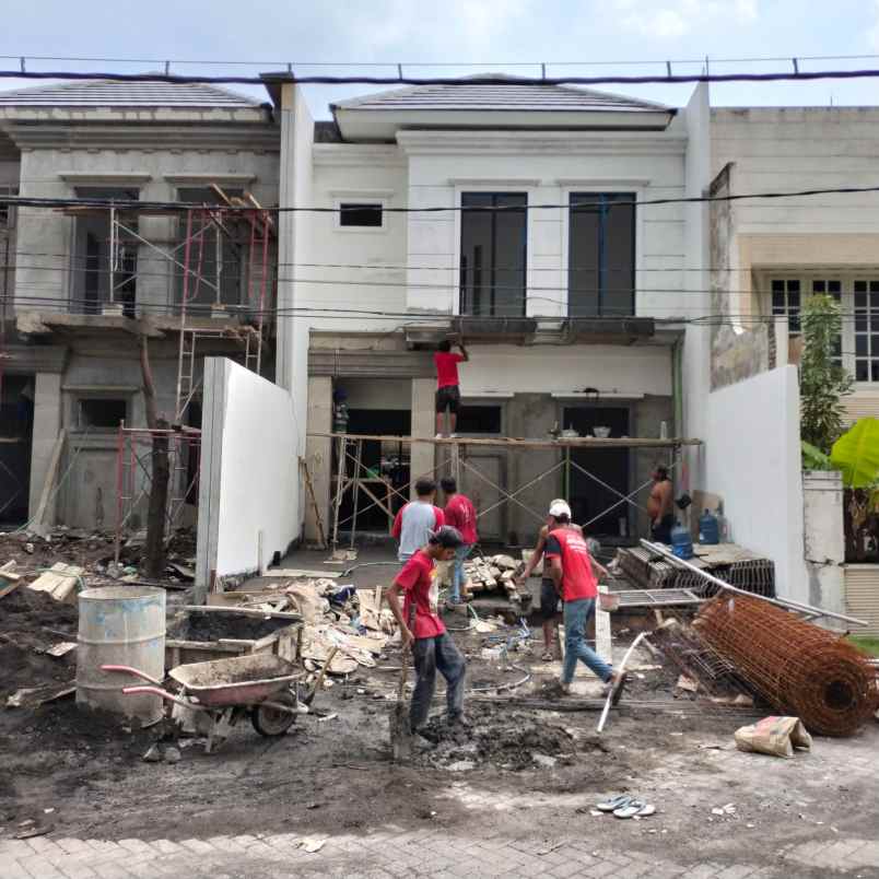 dijual rumah sutorejo timur