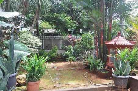 dijual rumah taman cilandak