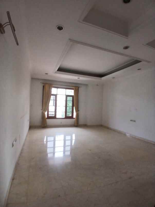 dijual rumah taman kedoya baru jakbar hook