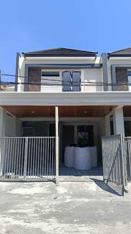 dijual rumah taman pondok indah