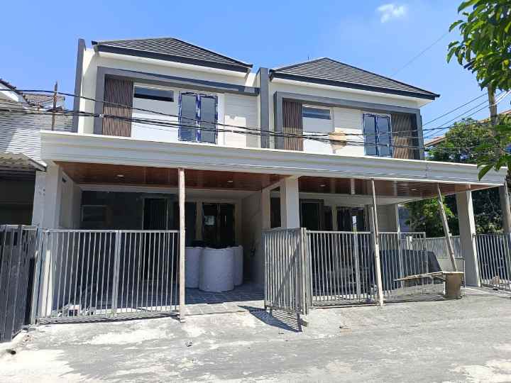 dijual rumah taman pondok indah