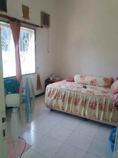 dijual rumah taman pondok indah wiyung